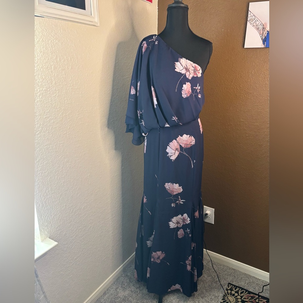 Fame and Partners Navy Floral One-Shoulder Dress